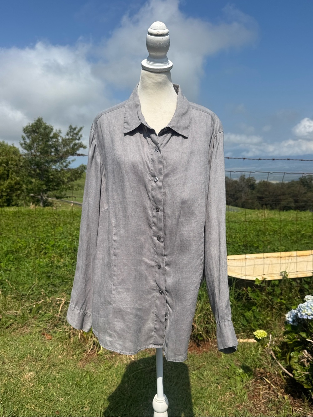J.Jill light Gray Sheer 100% linen button down long sleeve coastal beach shirt